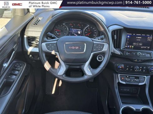 Used 2024 GMC Terrain SLE w/ Driver Convenience Package image 14