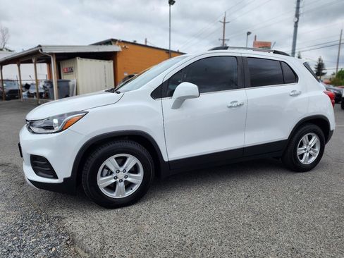 Used 2018 Chevrolet Trax LT w/ Driver Confidence Package FWD image 10