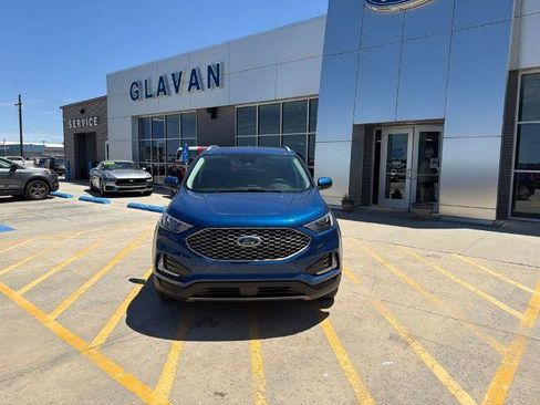 Certified 2023 Ford Edge SEL w/ Convenience Package AWD/4WD image 2