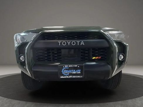 Used 2020 Toyota 4Runner TRD Pro AWD/4WD image 9