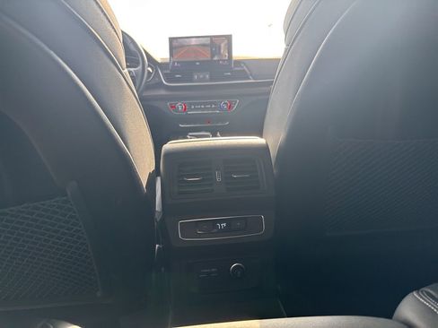 Used 2024 Audi Q5 2.0T Premium Plus image 17