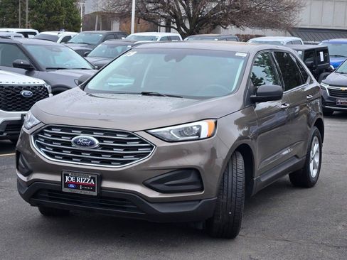 Used 2019 Ford Edge SE image 4