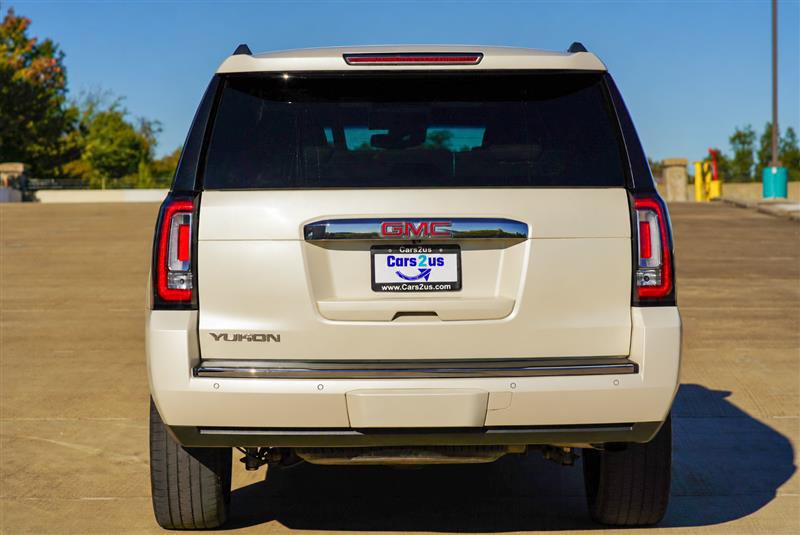 Used 2015 GMC Yukon Denali w/ Premium Package AWD/4WD image 5