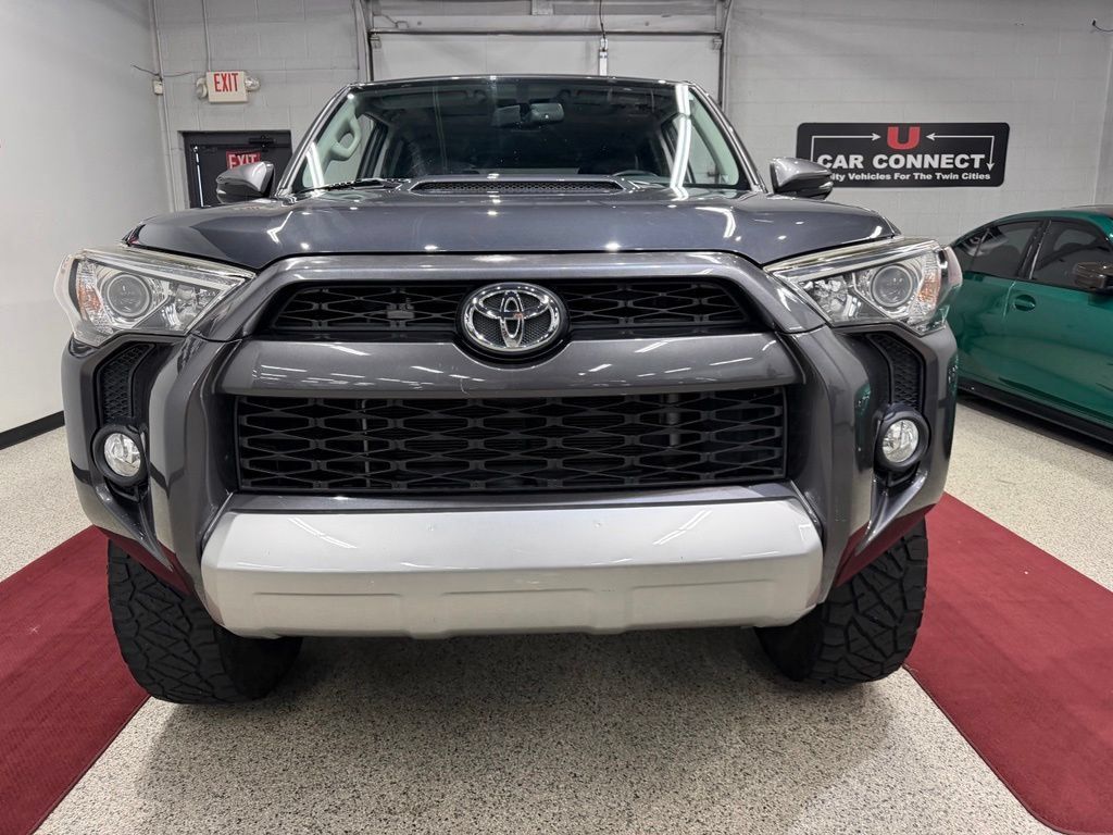Used 2018 Toyota 4Runner TRD Off-Road Premium AWD/4WD image 8