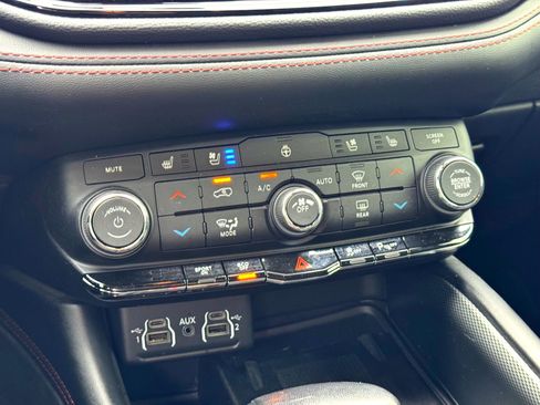 Used 2021 Dodge Durango R/T image 30