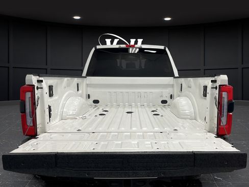 Used 2023 Ford F350 Platinum w/ Tremor Off-Road Package AWD/4WD image 25