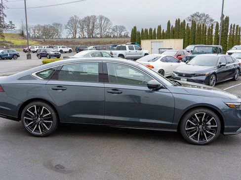 New 2026 Honda Accord Touring image 5