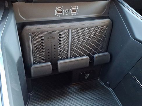 New 2026 RAM 1500 Laramie w/ Night Edition image 16