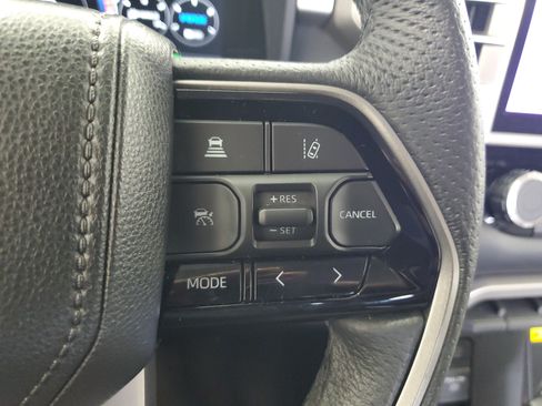 Used 2023 Toyota Tundra Limited w/ Power Package AWD/4WD image 26