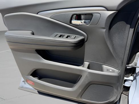 Certified 2023 Honda Ridgeline Sport image 22