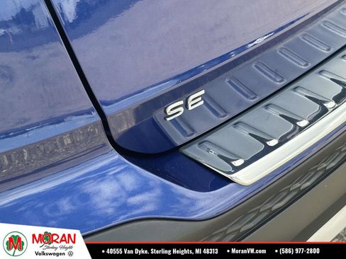 Certified 2024 Volkswagen Taos SE AWD/4WD image 9