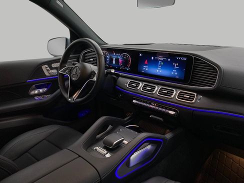 Certified 2025 Mercedes-Benz GLS 450 4MATIC image 20