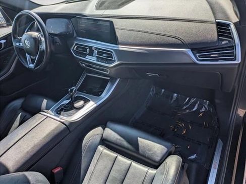 Used 2022 BMW X5 xDrive40i w/ Premium Package image 24