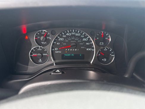 Used 2022 Chevrolet Express 2500 w/ Driver Convenience Package image 23