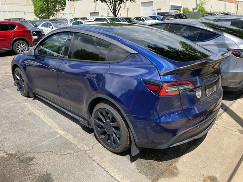 Used 2022 Tesla Model Y Long Range image 4