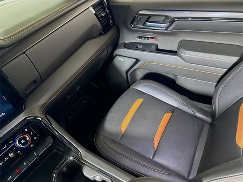 Certified 2022 GMC Sierra 1500 AT4 w/ AT4 Preferred Package image 22