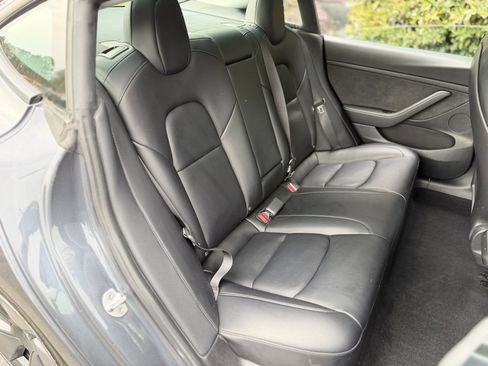 Used 2021 Tesla Model 3 Standard Range Plus image 39