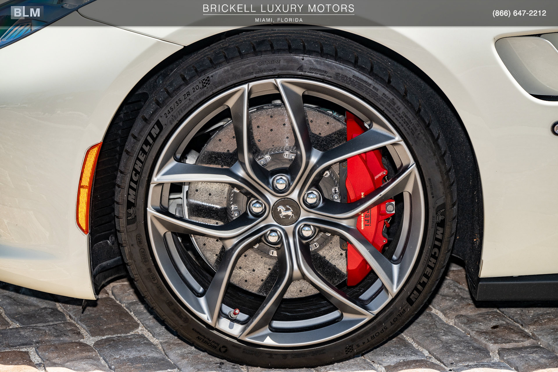 Used 2018 Ferrari GTC4Lusso T RWD image 47