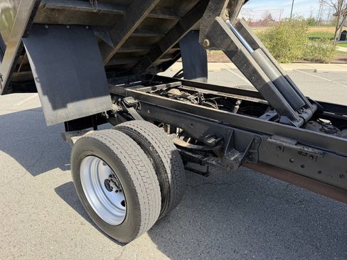 Used 2017 Ford F450 XL w/ XL Value Package image 30