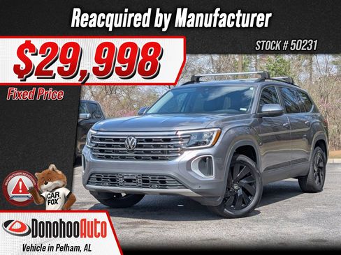 Used 2024 Volkswagen Atlas SE w/ Black Wheel Package image 1