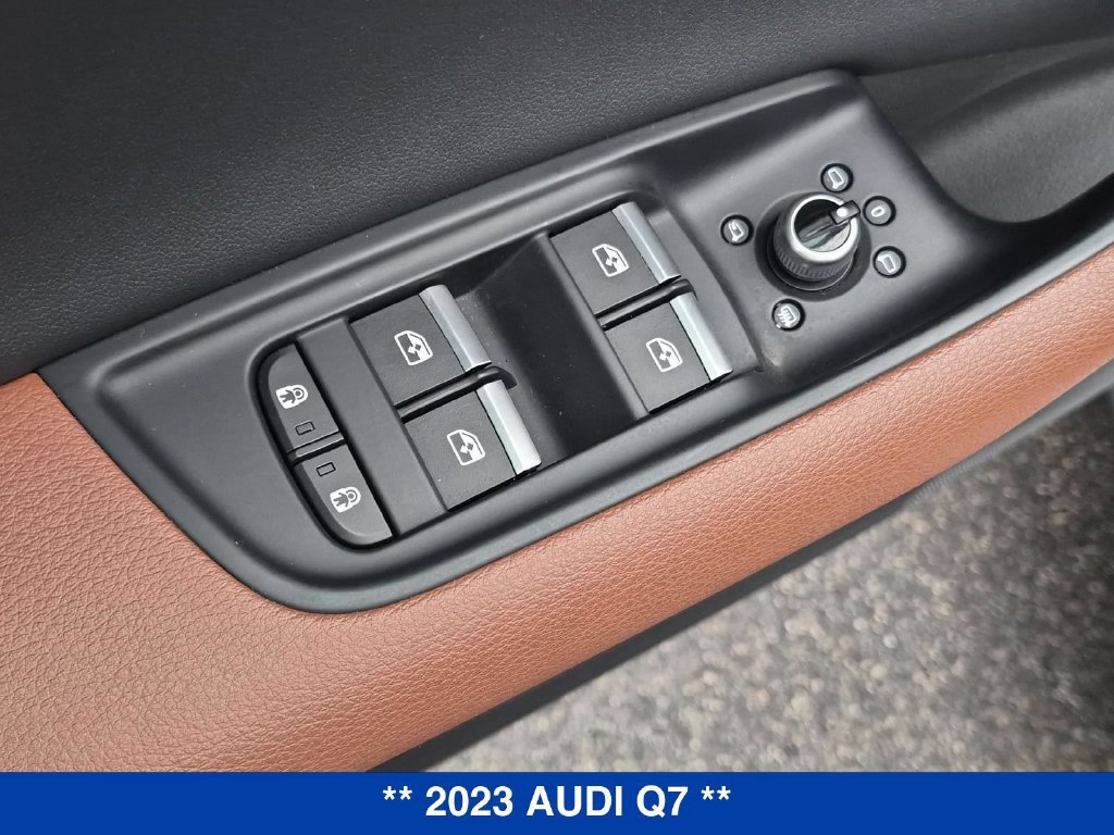 Used 2023 Audi Q7 2.0T Premium w/ Convenience Package AWD/4WD image 12