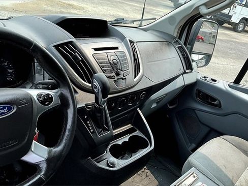 Used 2018 Ford Transit 250 130 Low Roof image 6