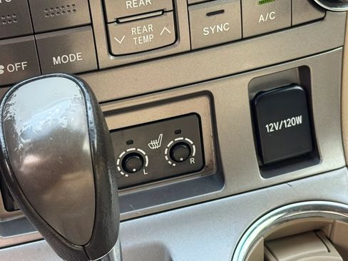 Used 2010 Toyota Highlander SE AWD/4WD image 32