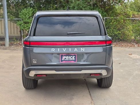 Used 2025 Rivian R1S Adventure Dual AWD/4WD image 6