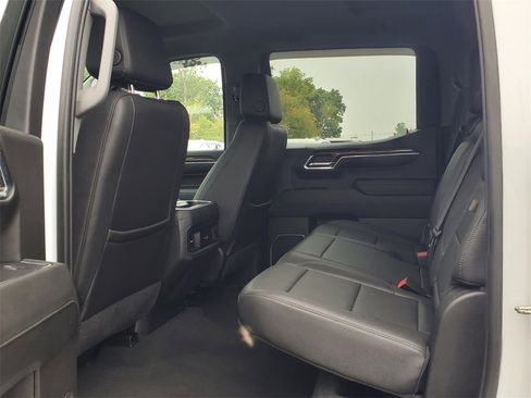 Used 2023 Chevrolet Silverado 1500 LT Trail Boss w/ Convenience Package II image 22