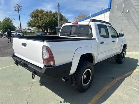 Used 2011 Toyota Tacoma 4x4 Double Cab w/ TRD Off-Road Pkg w/JBL Audio image 6