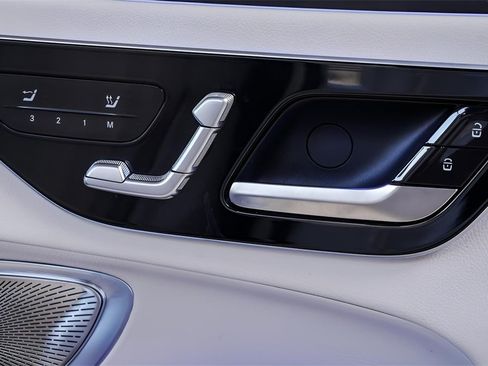 Used 2024 Mercedes-Benz CLE 300 4MATIC Cabriolet image 75