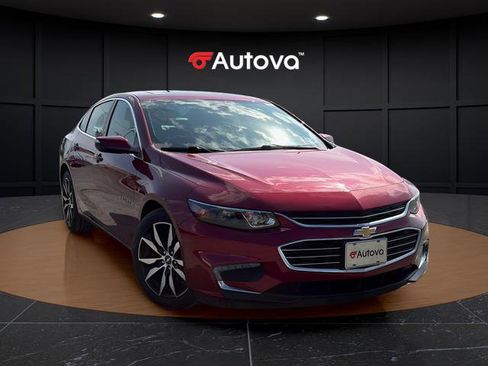 Used 2018 Chevrolet Malibu LT w/ Leather Package image 8
