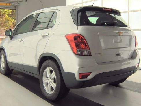 Used 2020 Chevrolet Trax LS FWD image 6