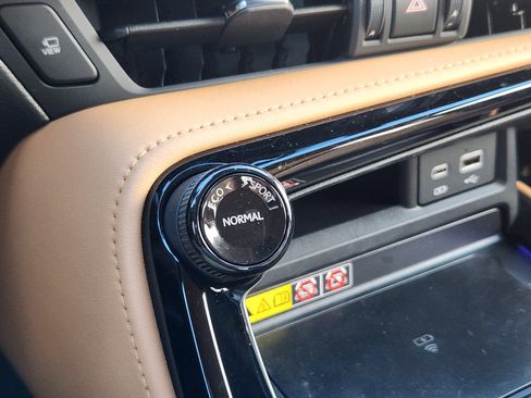 Used 2025 Lexus NX 350h AWD w/ Premium Package image 30