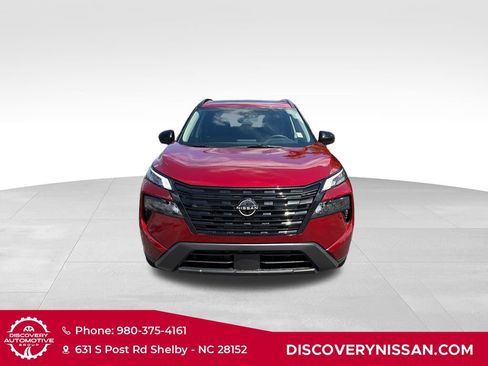 Certified 2026 Nissan Rogue SV AWD/4WD image 4