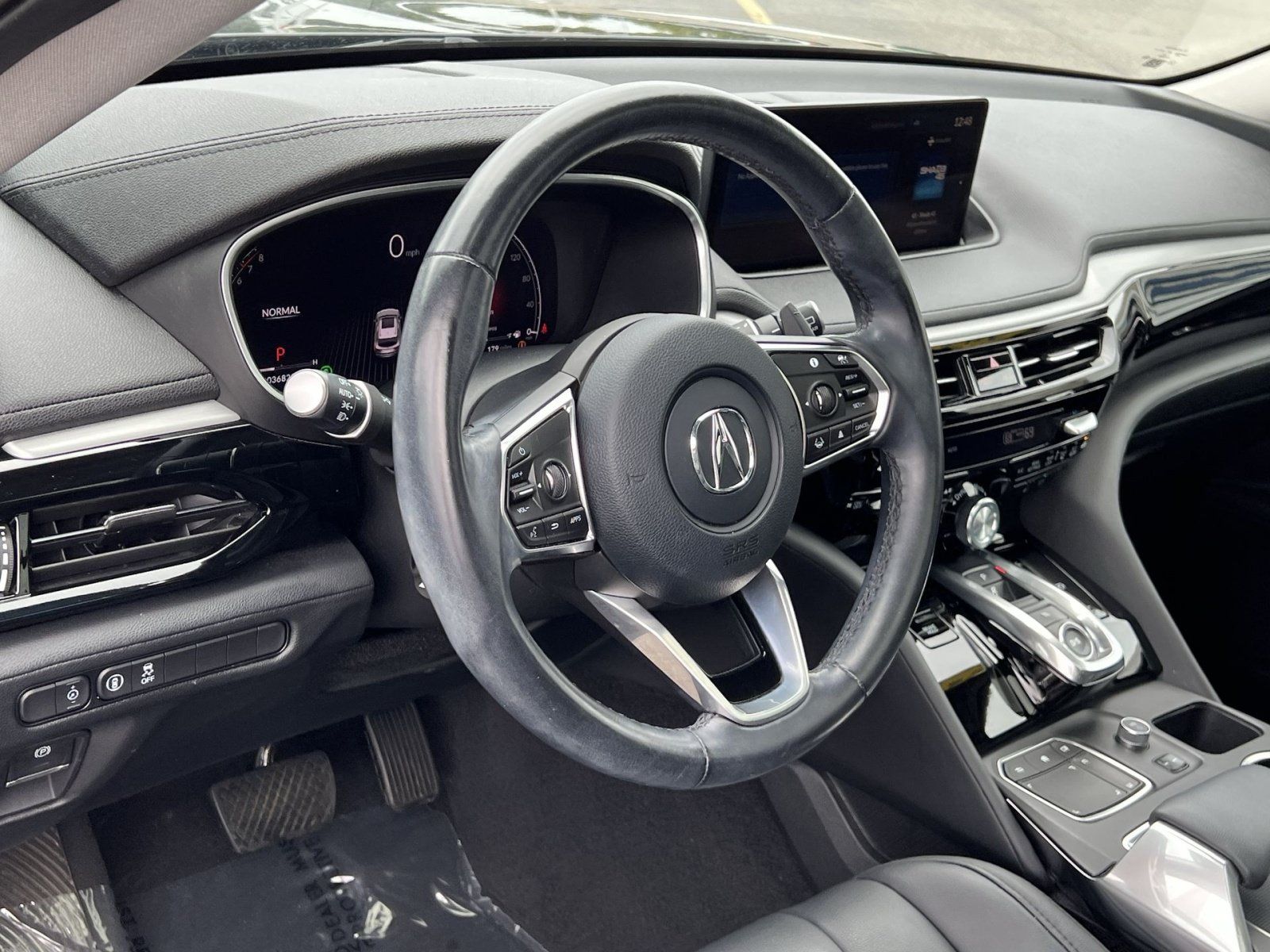 Used 2023 Acura MDX SH-AWD image 13