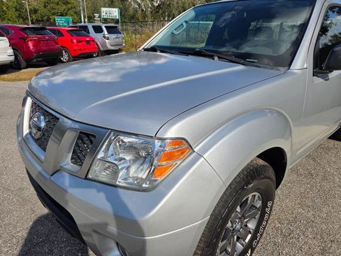 Used 2016 Nissan Frontier Desert Runner image 16