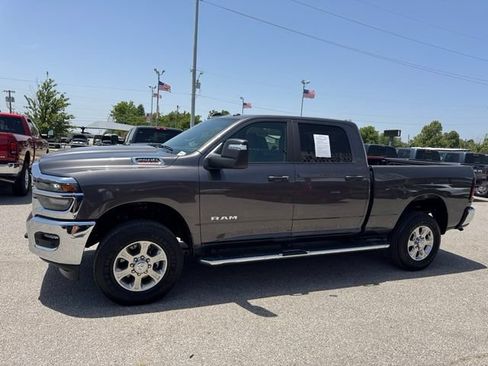 Used 2026 RAM 2500 Big Horn AWD/4WD image 3