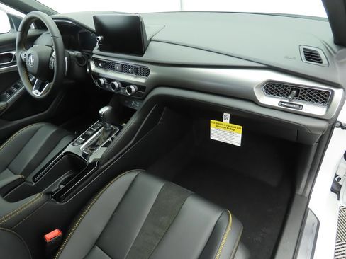 Used 2026 Acura Integra A-Spec w/ Technology Package FWD image 18