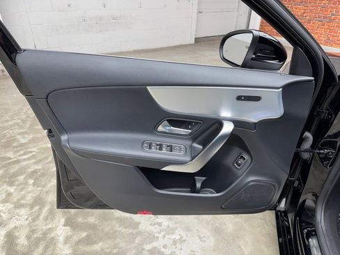 Used 2022 Mercedes-Benz A 220 4MATIC image 10