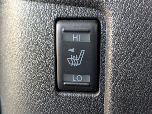 Used 2022 Nissan Armada Platinum w/ Captain's Chairs Package image 13