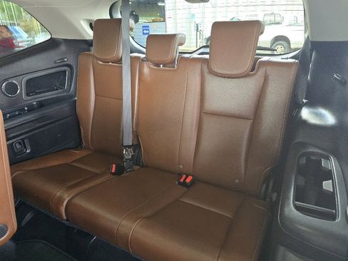 Used 2021 Subaru Ascent Touring w/ Popular Package #2A image 12