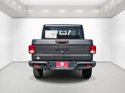 New 2026 Jeep Gladiator Sport AWD/4WD image 4