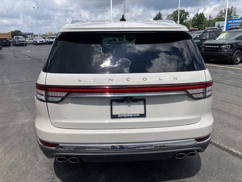 Used 2022 Lincoln Aviator AWD w/ Premium Package image 6