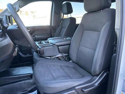 Used 2022 Chevrolet Silverado 2500 W/T w/ Gooseneck/5TH Wheel Package image 13