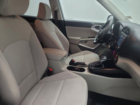 Used 2020 Kia Soul LX FWD image 21