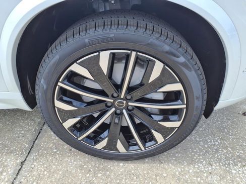 New 2026 Volvo XC90 B5 Plus image 9