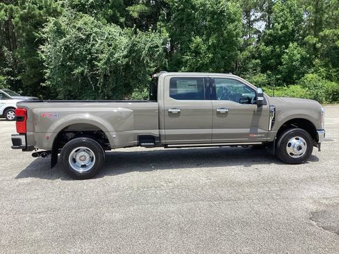 New 2026 Ford F350 King Ranch w/ Chrome Package AWD/4WD image 5