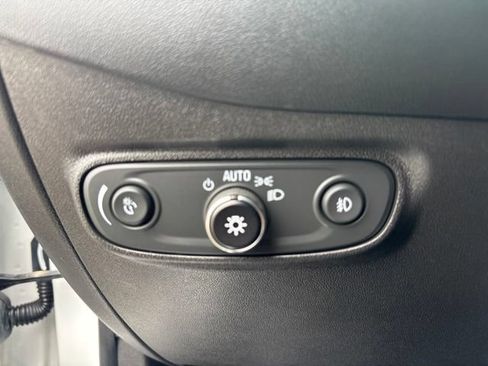 Used 2020 Chevrolet Equinox Premier AWD/4WD image 15