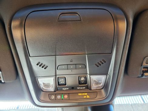 Used 2020 Cadillac XT4 Sport image 37
